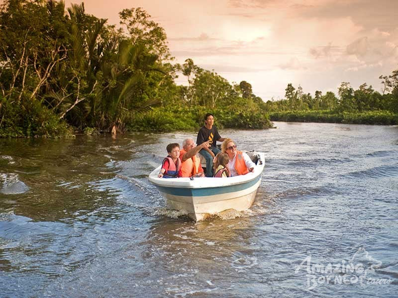 Sandakan - Gomantong Cave & Kinabatangan River Cruise